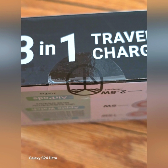 MO4TRAVEL 3 In 1 White Charger - Picture 5 of 5